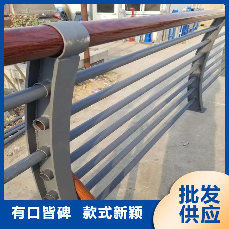 防撞护栏_灯光护栏种类丰富