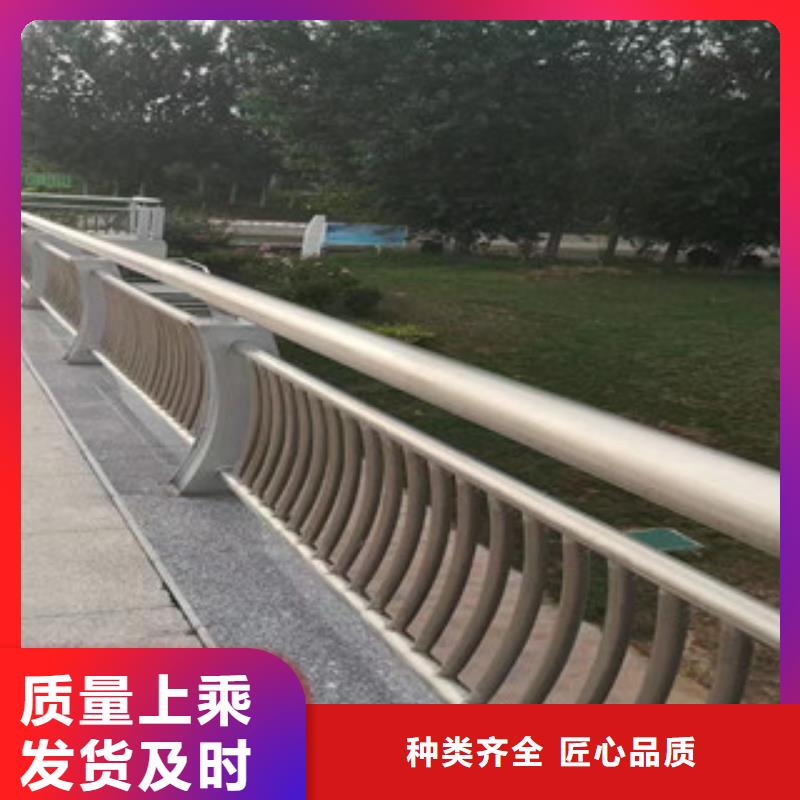 灯光护栏公路护栏工厂现货供应