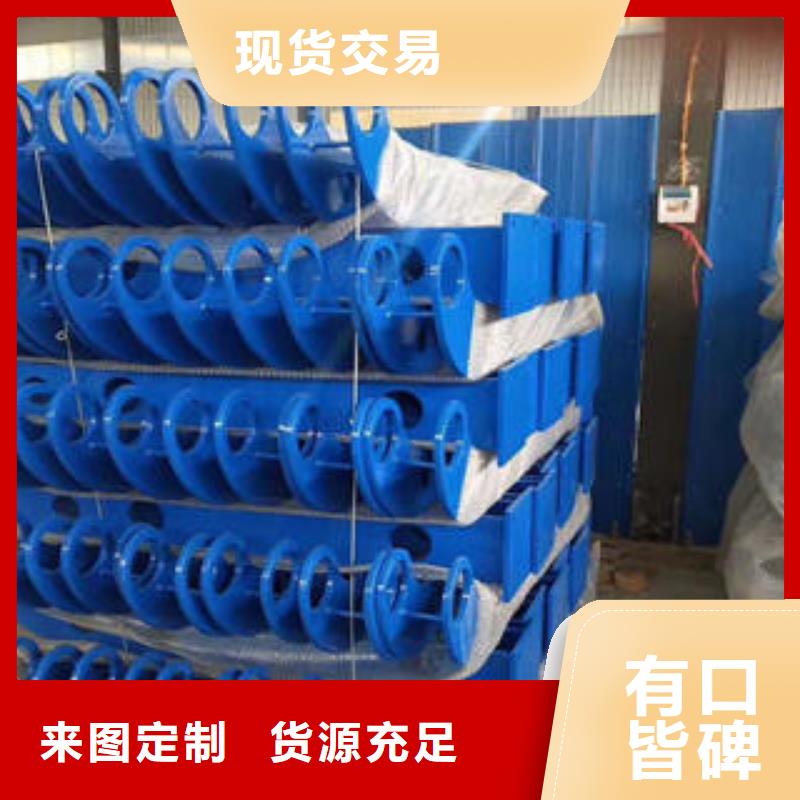 复合管防撞护栏_高铁站护栏厂家拥有先进的设备