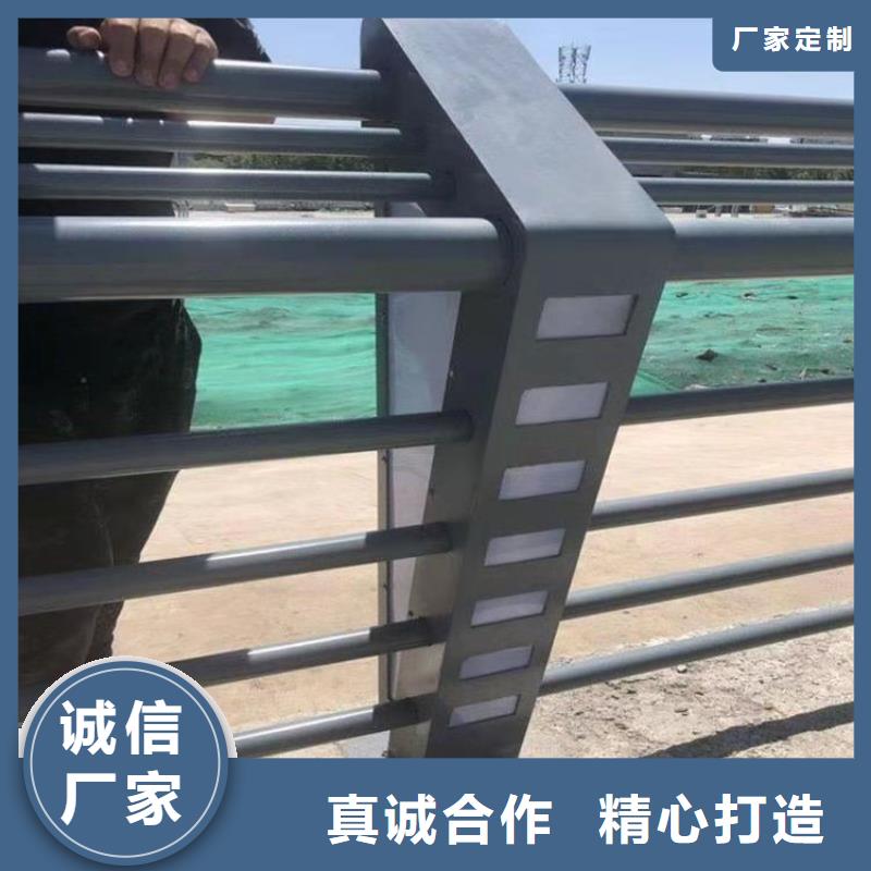 灯光护栏-道路隔离护栏价格厂诚信经营