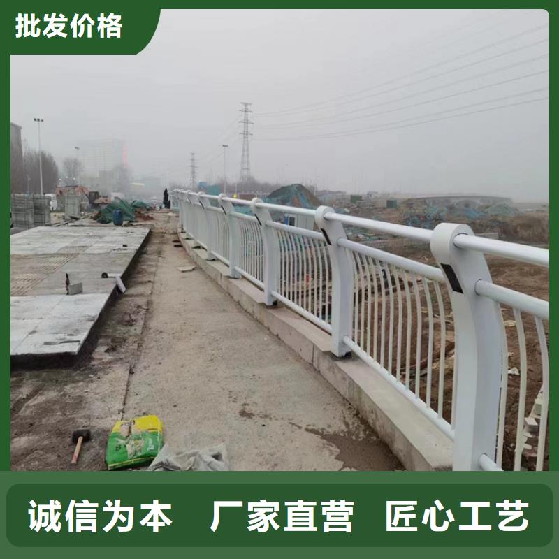 静电喷塑钢板护栏立柱厂家用心选材