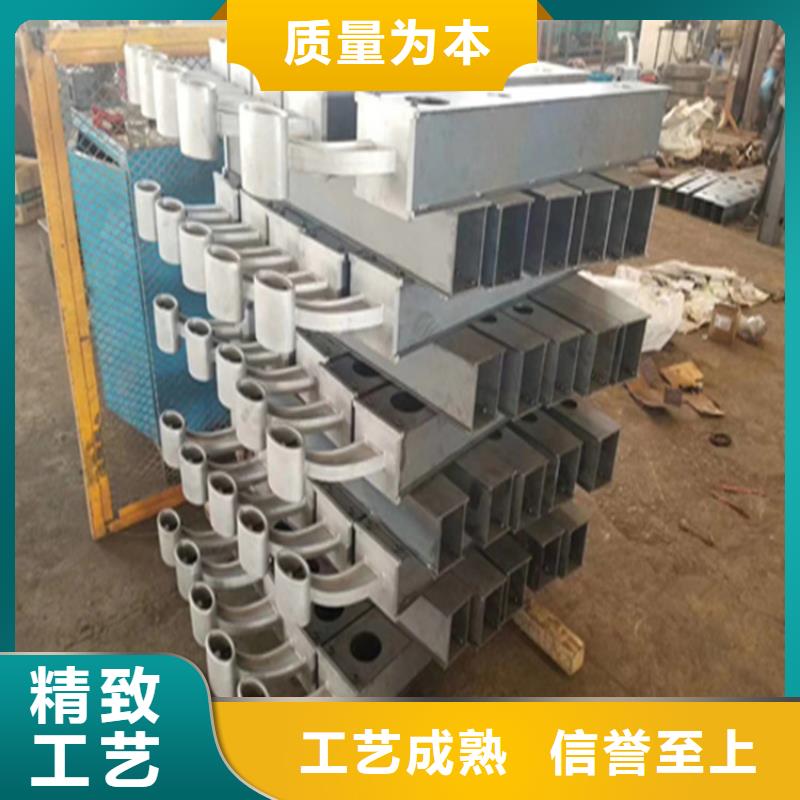【热镀锌桥梁护栏复合管防撞栏杆工厂采购】