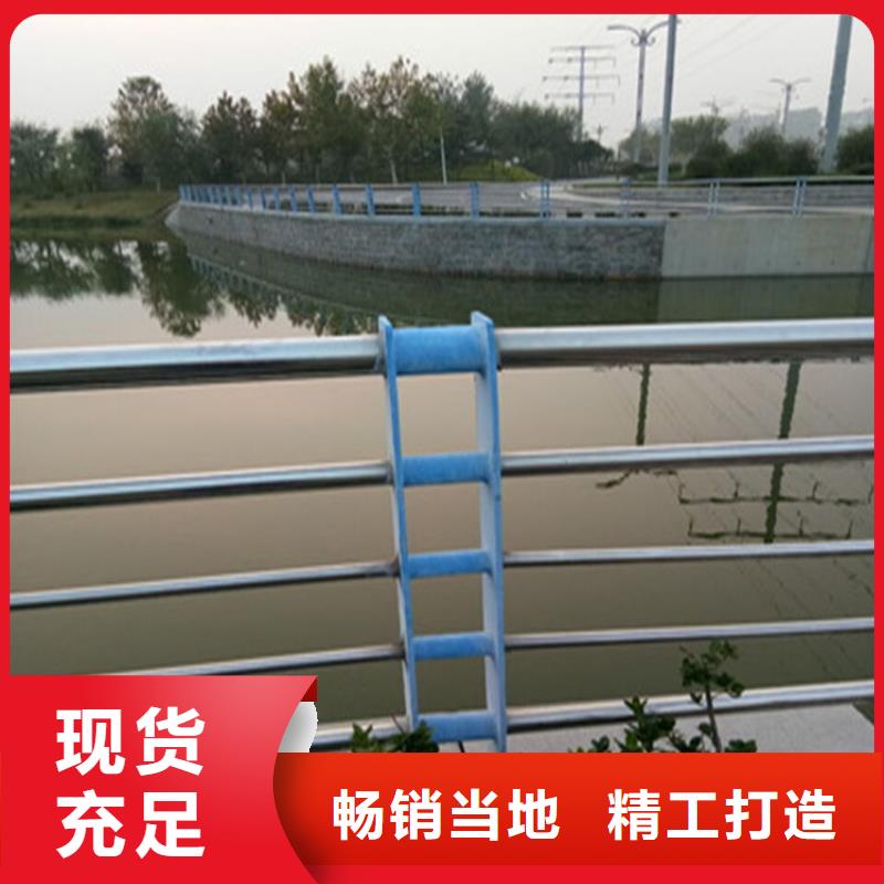 钢板包厢桥梁防撞立柱安装灵活
