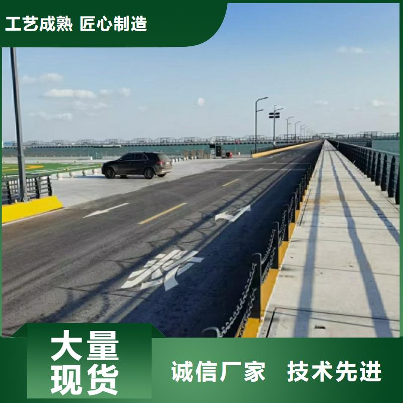不锈钢护栏,路边防撞护栏款式新颖