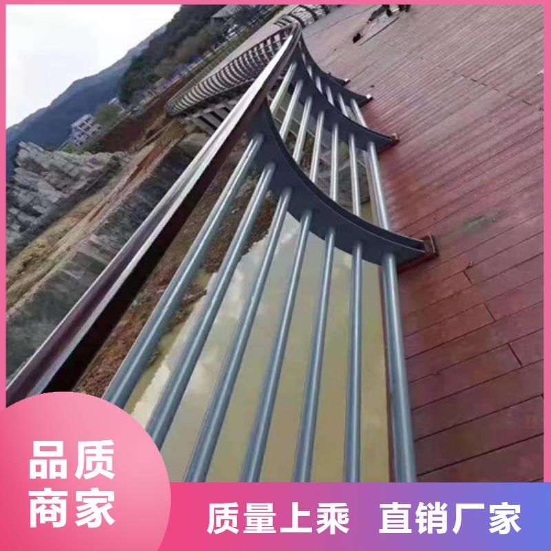 道路桥梁防撞护栏道路隔离栏不断创新