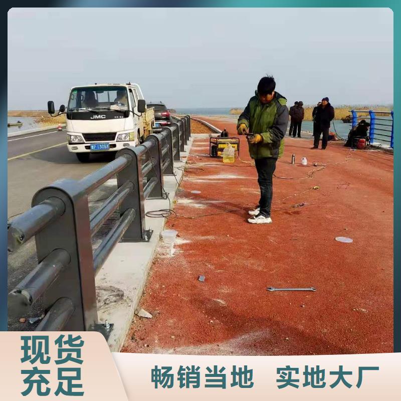 铸造石仿石护栏立柱防撞护栏立柱拥有多家成功案例
