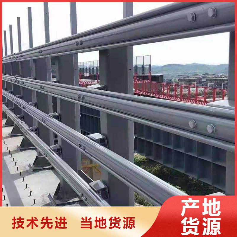 铸造石仿石护栏立柱,M型防撞护栏支持定制贴心售后