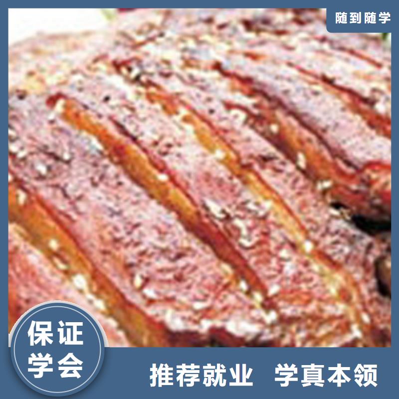特色小吃塔吊培训学校师资力量强