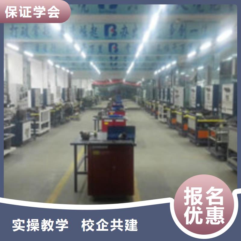 虎振汽修汽车驾驶指导就业