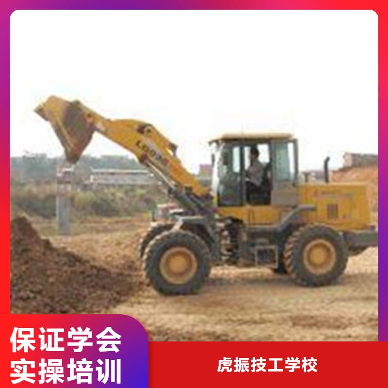塔吊叉车培训就业不担心