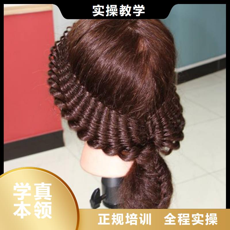虎振学装载机铲车叉车学费多少钱【 美容美发培训老师专业】阿奇乐乐