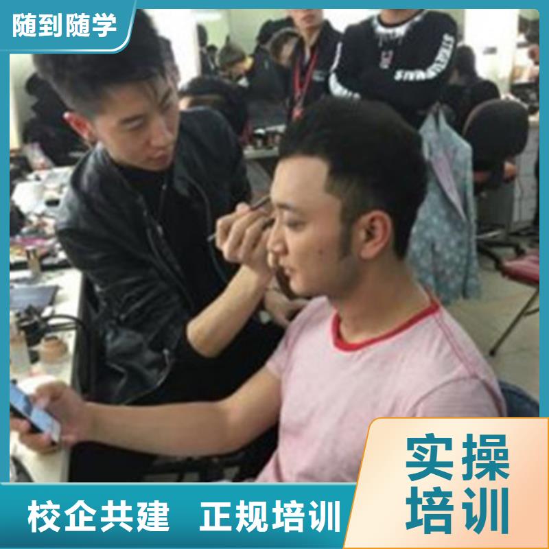 学装载机铲车叉车学费多少钱视频-山东省潍坊市|寒亭|高密|滨州|莱芜|菏泽|泰安|济宁学装载机铲车叉车学费多少钱-虎振