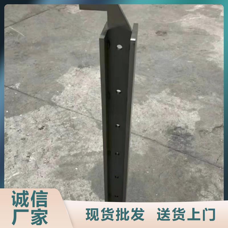 人工湖不锈钢防撞仿木隔离护栏加工