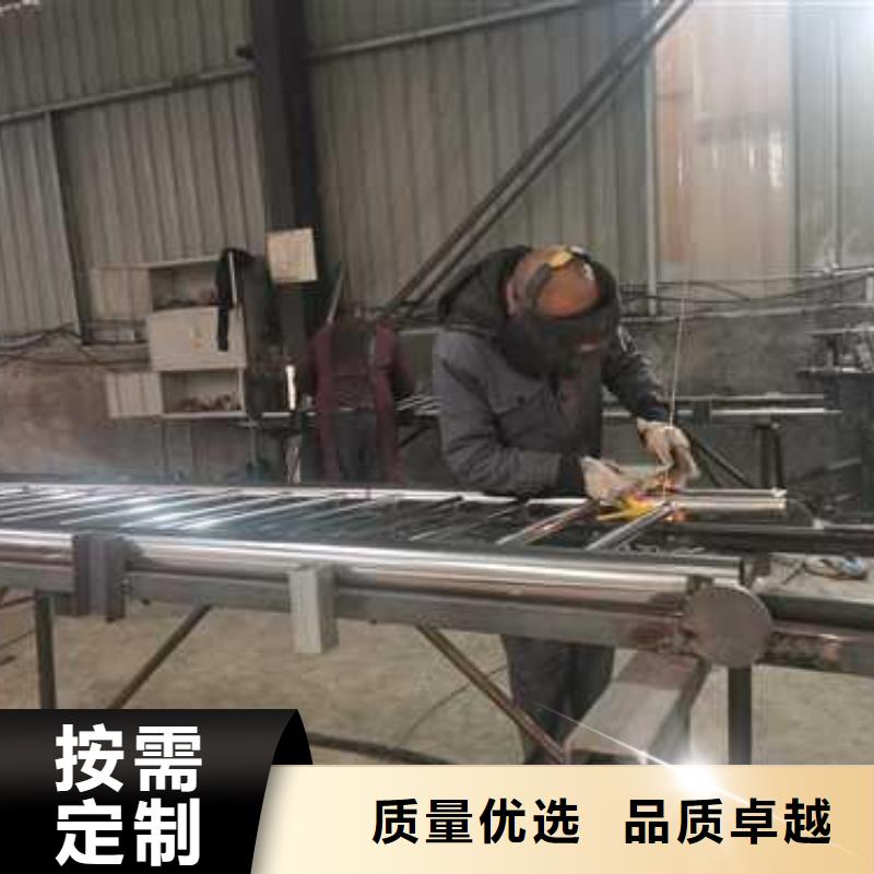 不锈钢复合管护栏_交通防撞围栏品质卓越