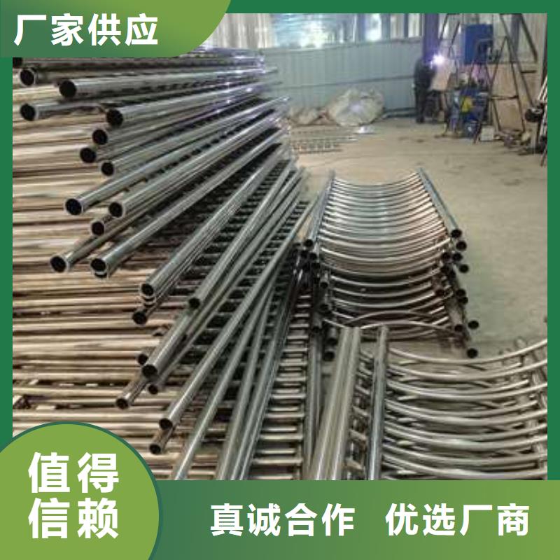 防撞护栏热镀锌立柱经验丰富质量放心