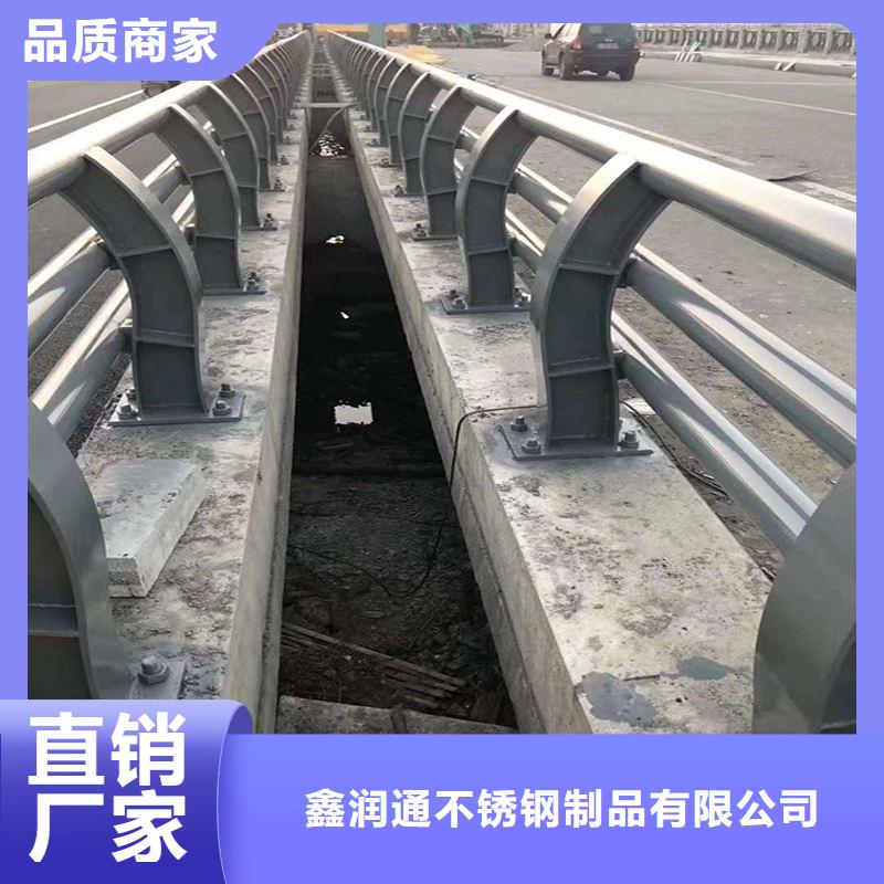 防撞护栏_河堤护栏实拍展现