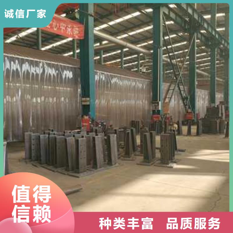 护栏1防撞护栏厂优质原料