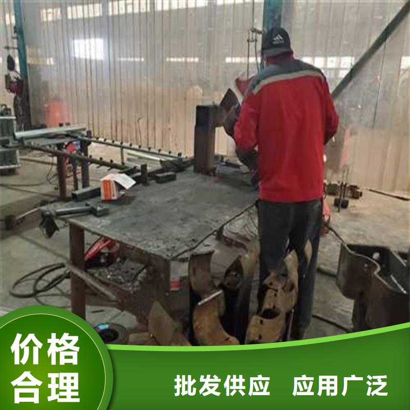 护栏1防撞护栏厂优质原料