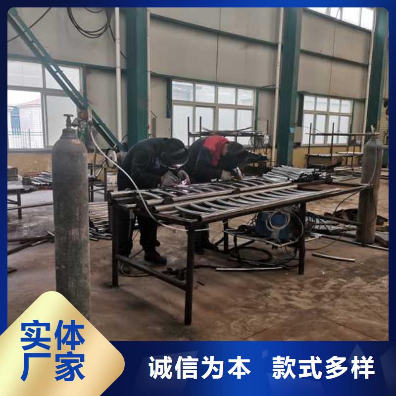 灯光护栏_防撞护栏立柱价格实在