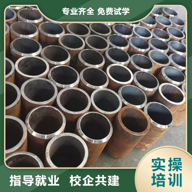 学装载机铲车叉车学费多少钱-视频-学装载机铲车叉车学费多少钱_湖南省怀化市虎振技校(怀化市分公司)