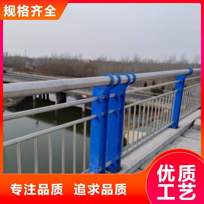 桥梁钢护栏来厂实地考察