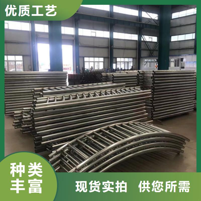 护栏标志牌标志杆源厂定制广顺公路护栏板