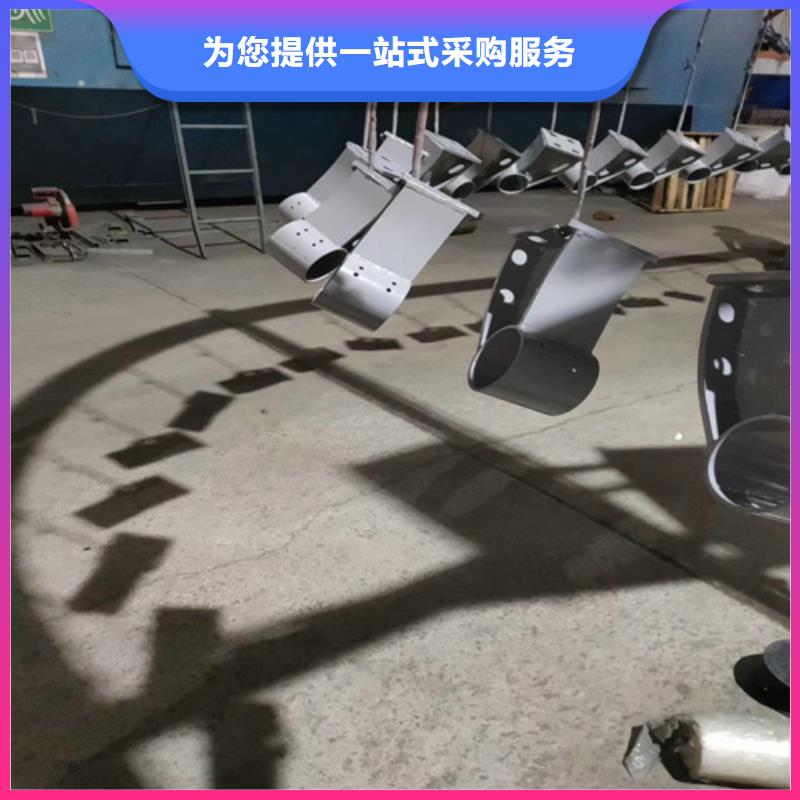 桥梁护栏立柱钢板立柱使用寿命长久