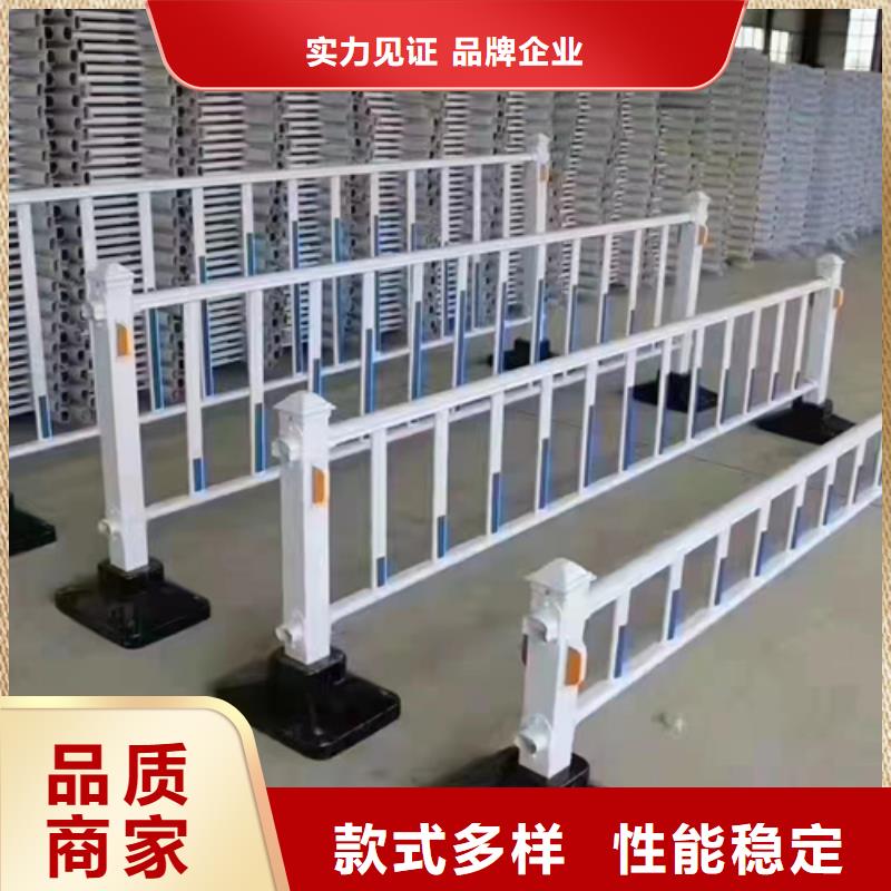 【波形梁钢护栏板】波形梁钢护栏用心制作由永立为您
