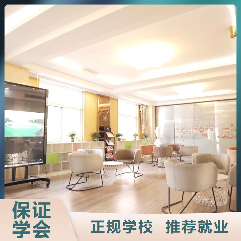高中暑假班高考复读周日班课程多样